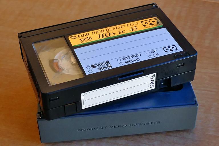 vhs kazeta